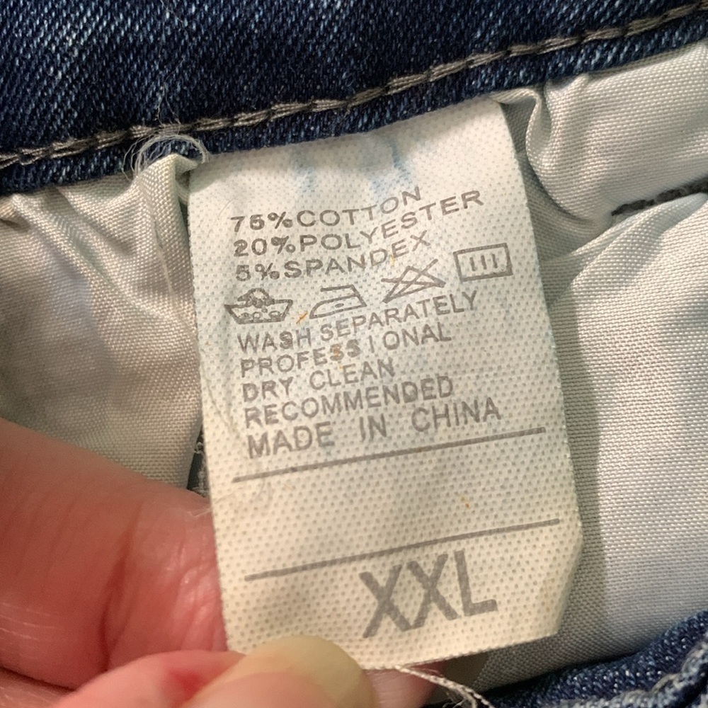 Stretchy Raw Edge Flare Jeans Size XXL NWOT - Picture 3 of 3